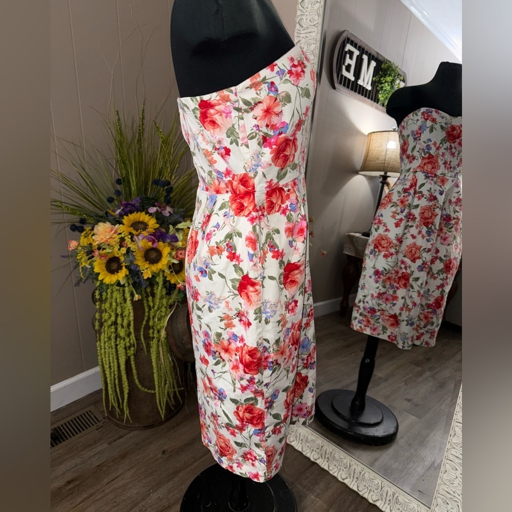 Alya • Strapless Floral Princess Neckline Midi Dress - Picture 14 of 16